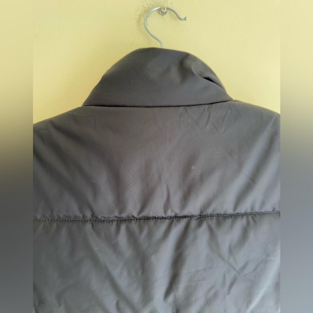 Columbia Charcoal Reversible Vest *GOOD USED CONDITION* - Picture 6 of 11
